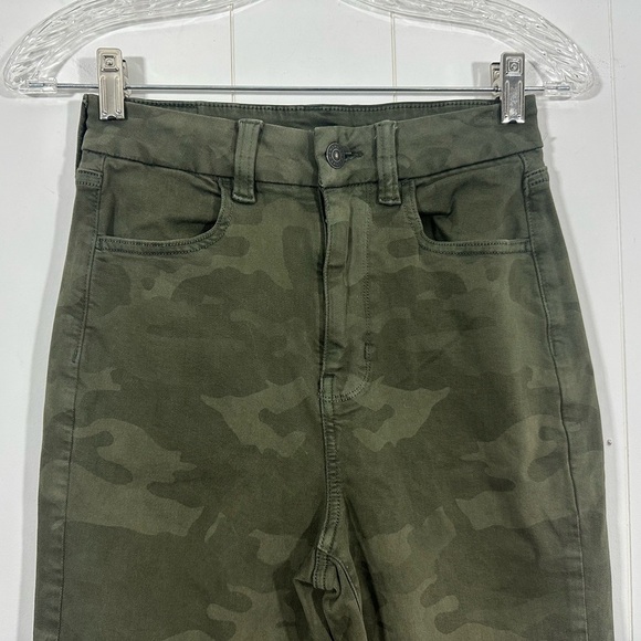 American Eagle Jeans Womens 4 Green Camo Curvy Super Hi Rise Jegging Distressed - Picture 2 of 13